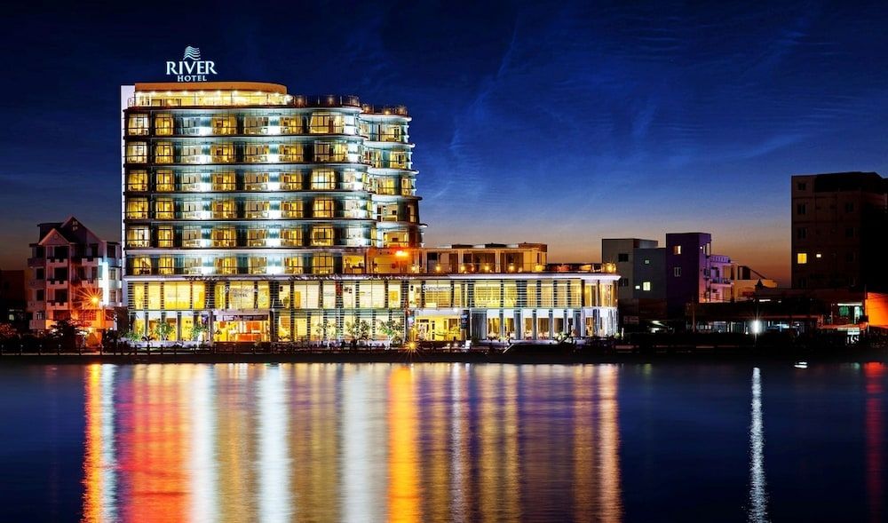 River Hotel Ha Tien