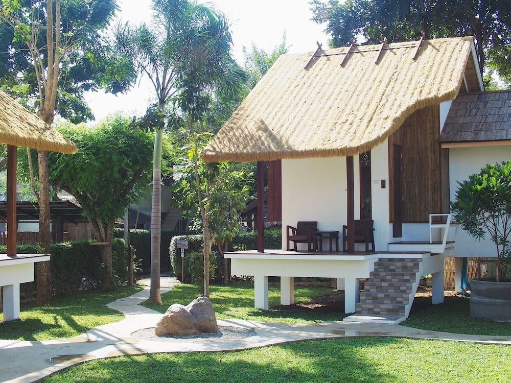Pai Country Hut