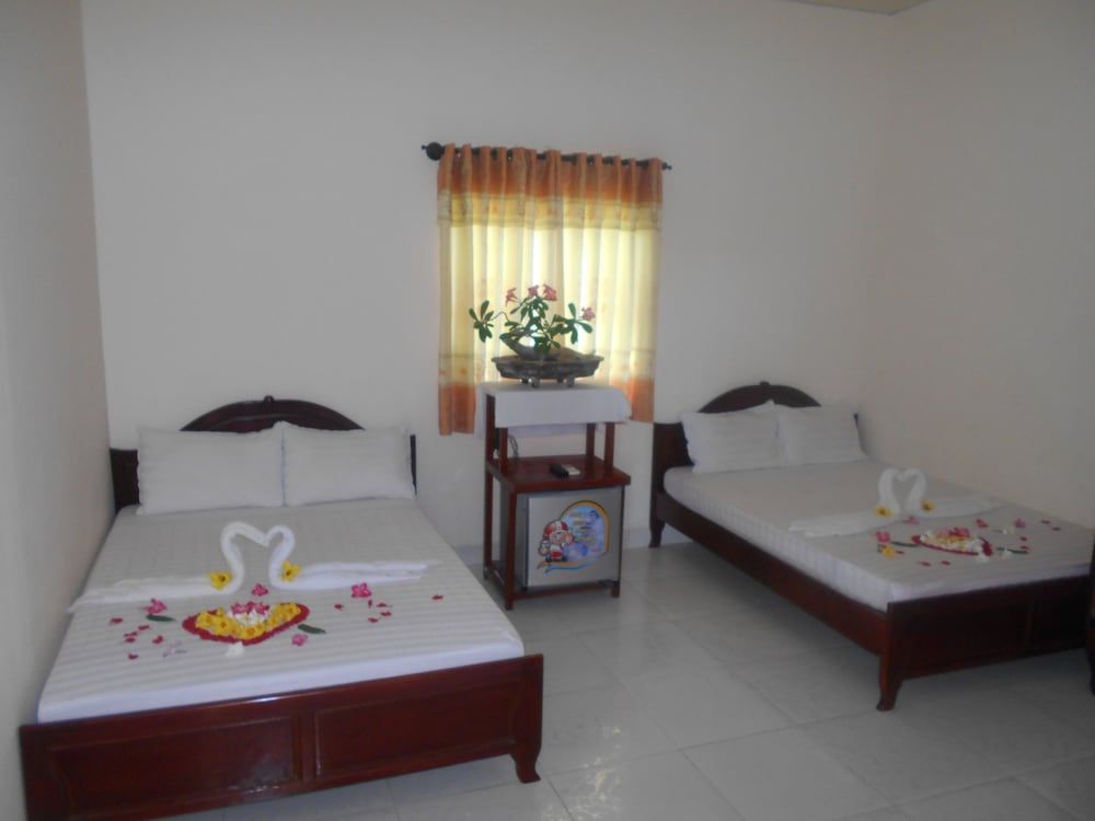 Suoi Nuoc Resort