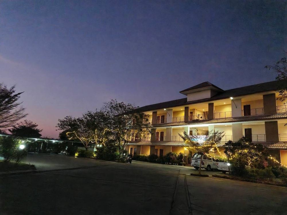 Bumnsaya Place