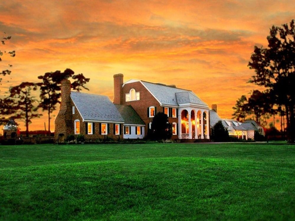 Kingsbay Mansion & Vacation Houses