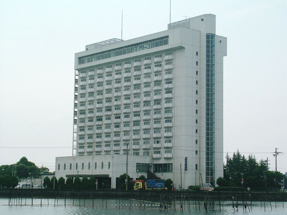 ホテル琵琶湖プラザ