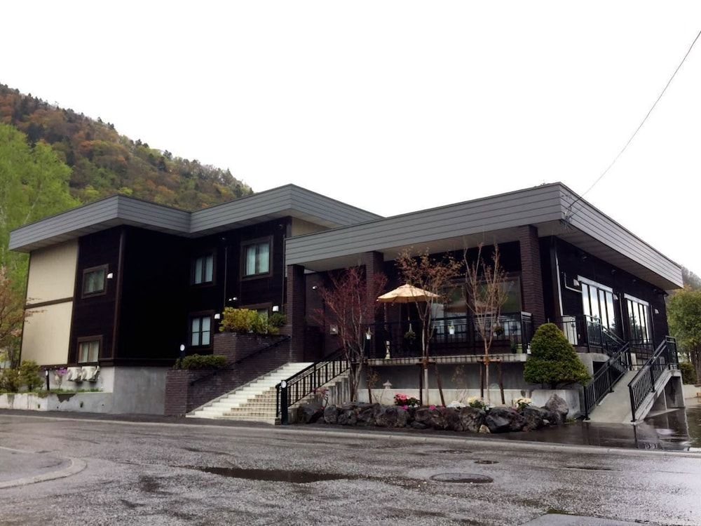 温泉旅館錦和荘