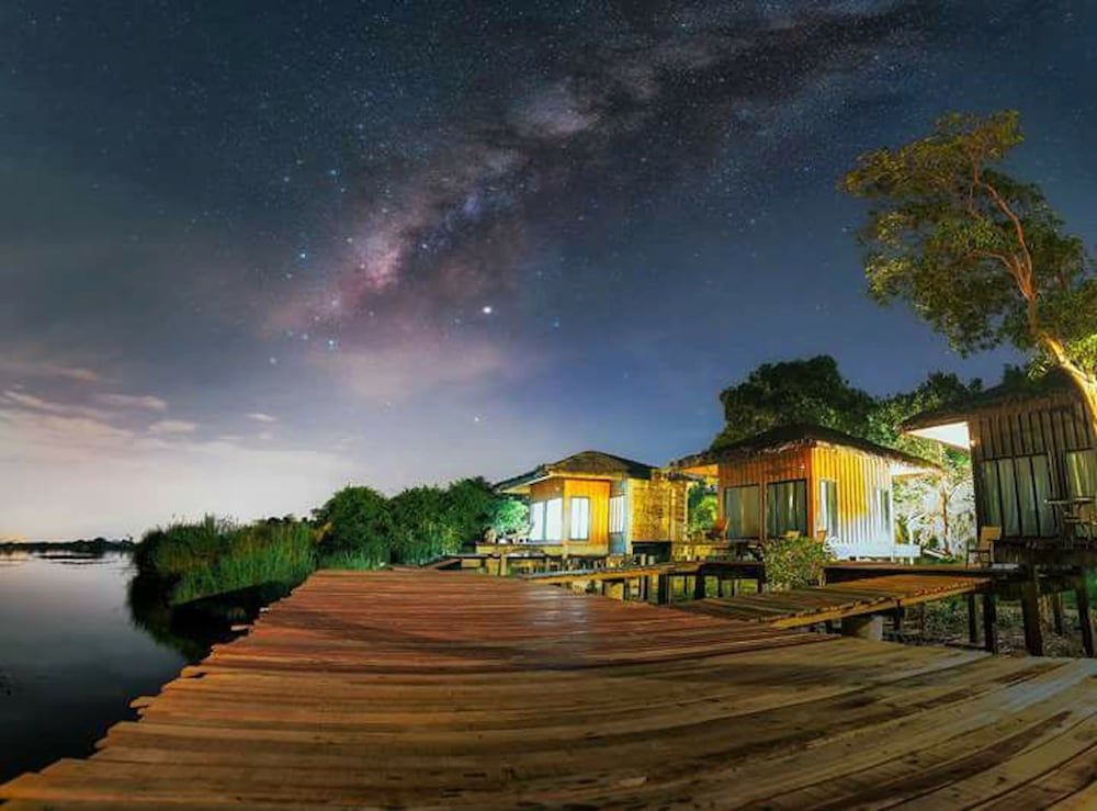 Lake House