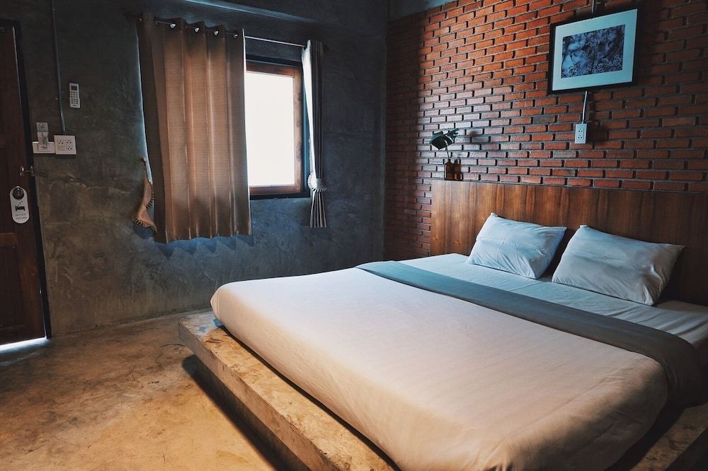 Tonfang Hotel