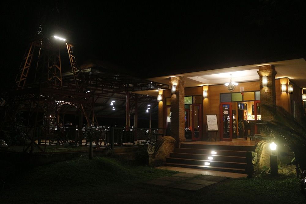 SaimoonburyResort