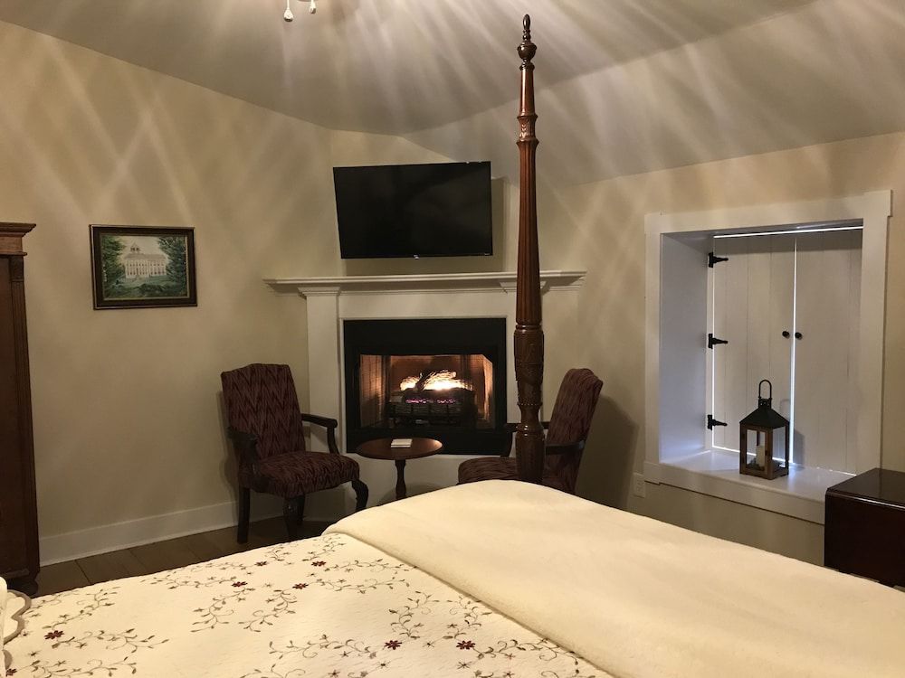 Canemount Plantation Inn