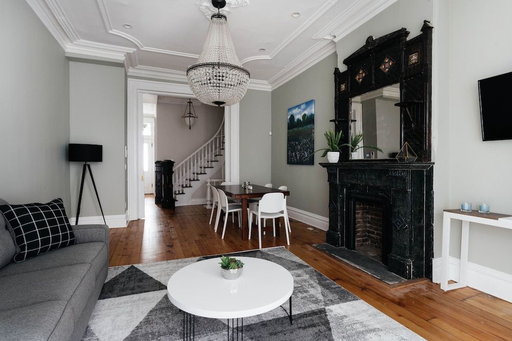 6 Bedroom Townhome Near NYC