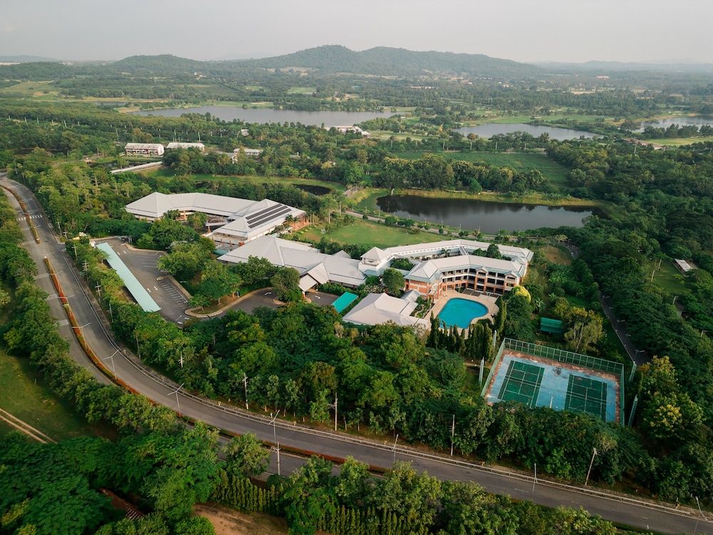 Eco Hotel by Thammasat
