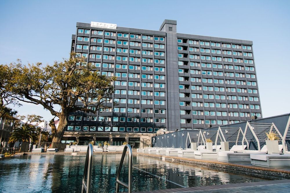 더 호텔 레전드