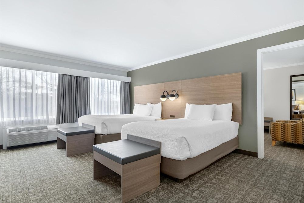 Best Western Plus Windjammer Inn & Conference Center