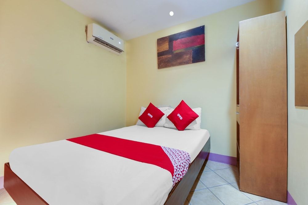 OYO 902 Comfy Inn Manila